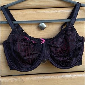 Macy’s Bra, Black/Pink, Size 40DDD